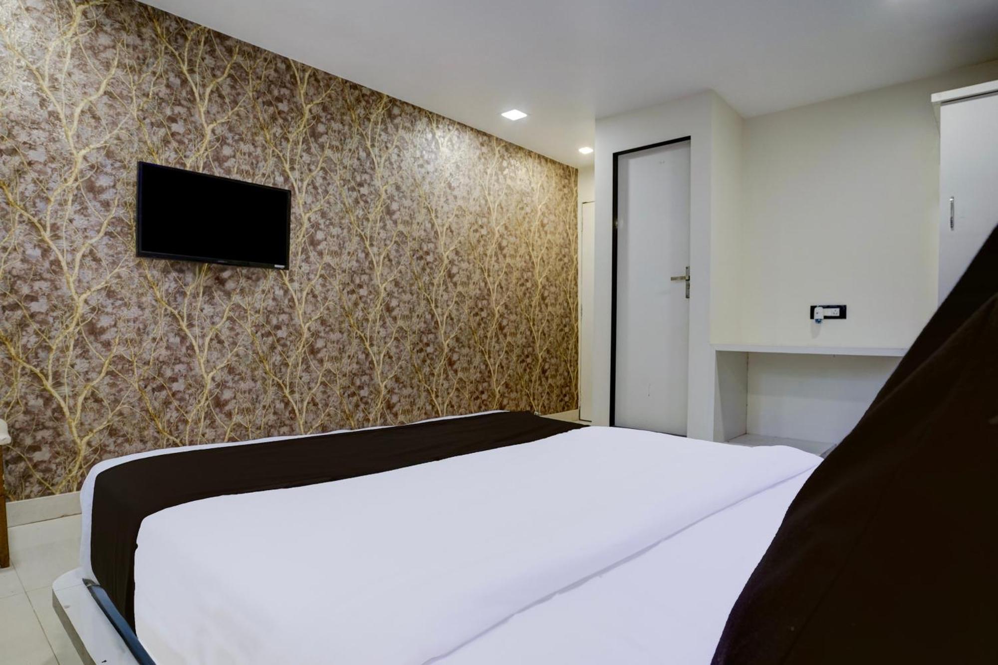 Hotel O Golden Star Мумбаї Екстер'єр фото