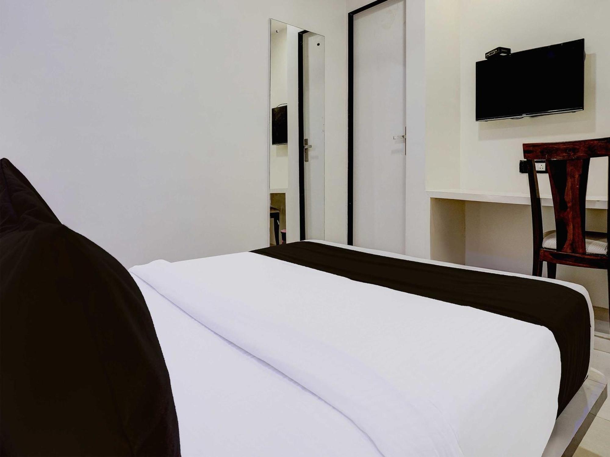 Hotel O Golden Star Мумбаї Екстер'єр фото